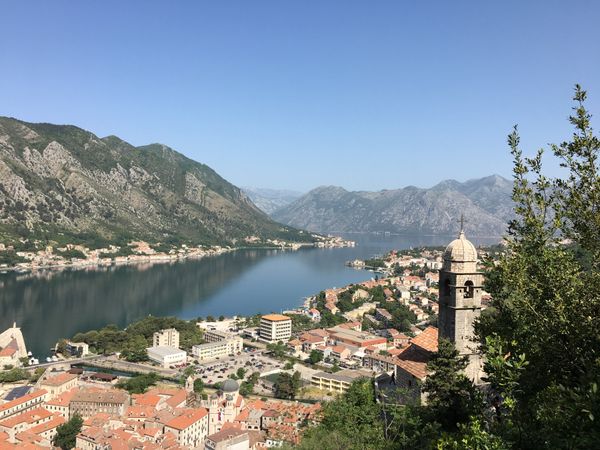 モンテネグロ・Kotor「ついでに行ってみたらかなり良かったモンテネグロ」の写真：Kotorの絶景ポイント。城壁の上を散策