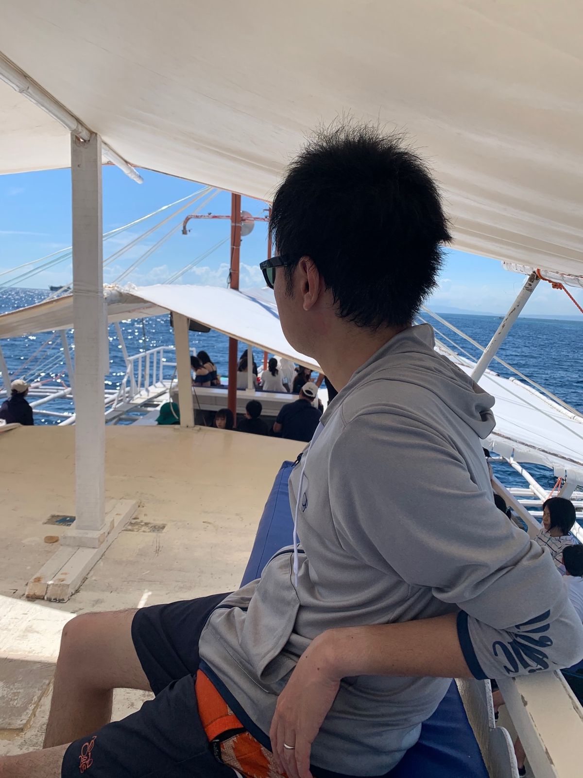 アイランドホッピングのボート！波も穏やかでした！