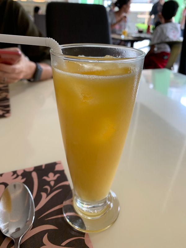 フィリピン・ナルスアン島「セブ島・ジンベイザメとシュノーケリング」の写真:フィリピンでタイ料理🇵🇭マンゴージュース...