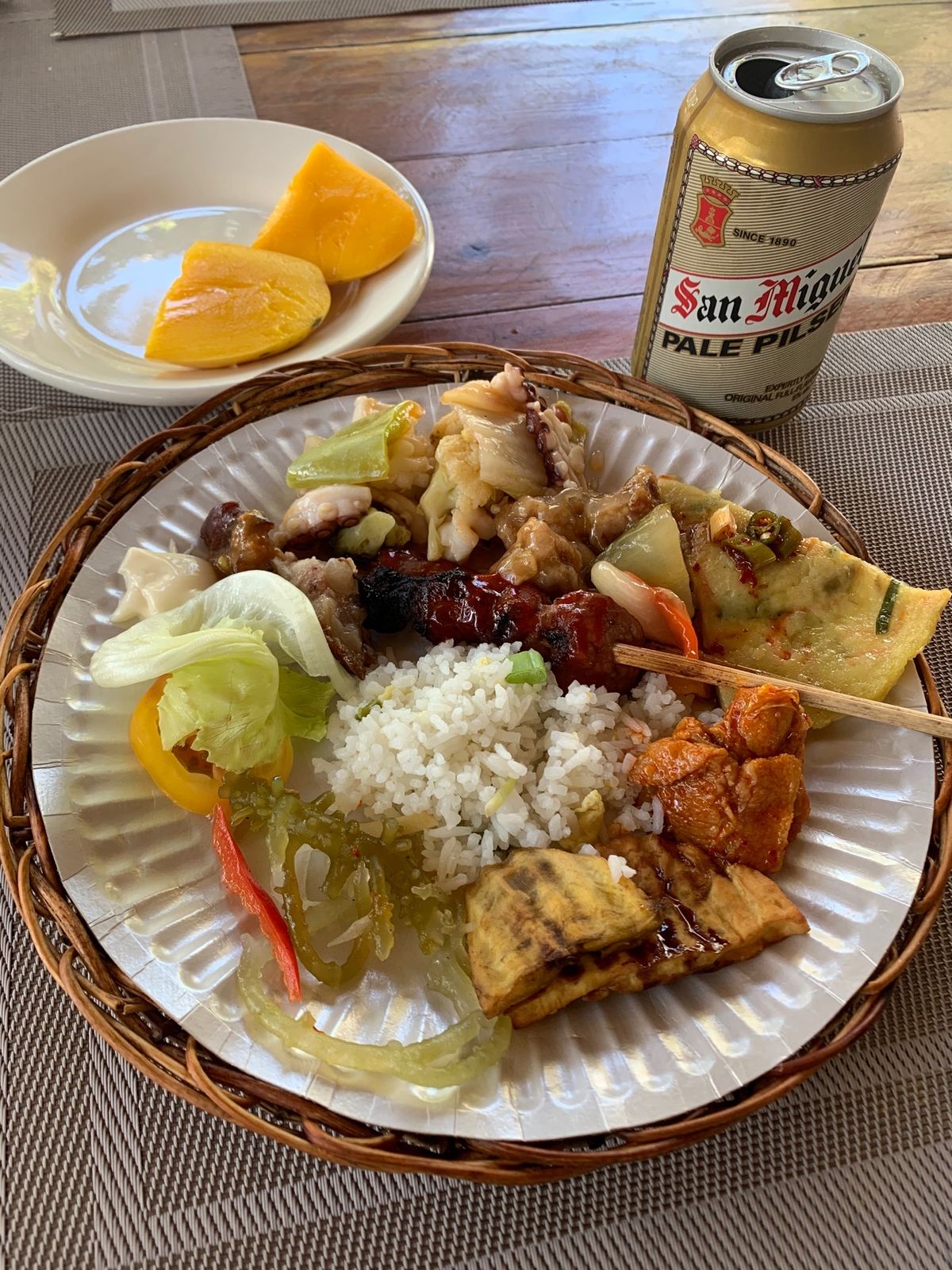 アイランドホッピングのブッフェランチ！マンゴーが美味しかった🥭