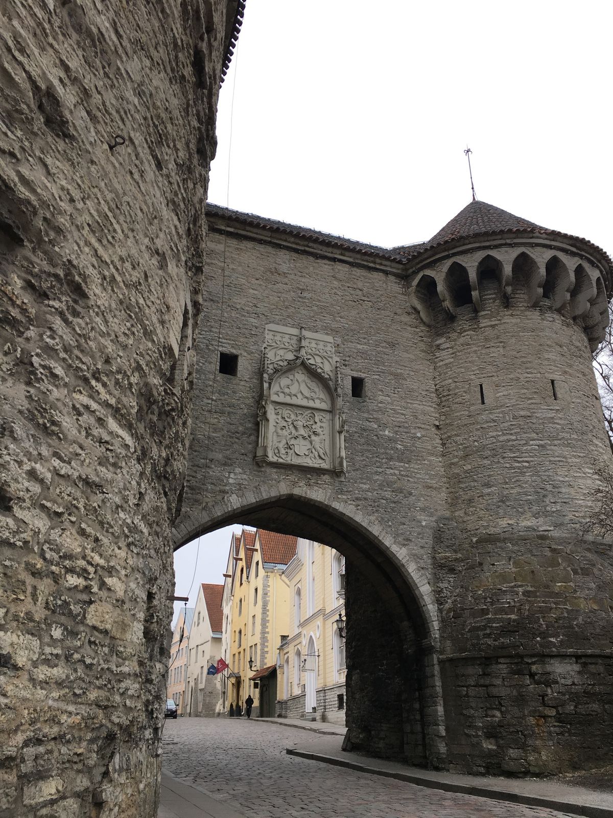 天気もあまり良くなく(ちらちら小雪が舞う)、非常に寒かった。GWとは思えま...