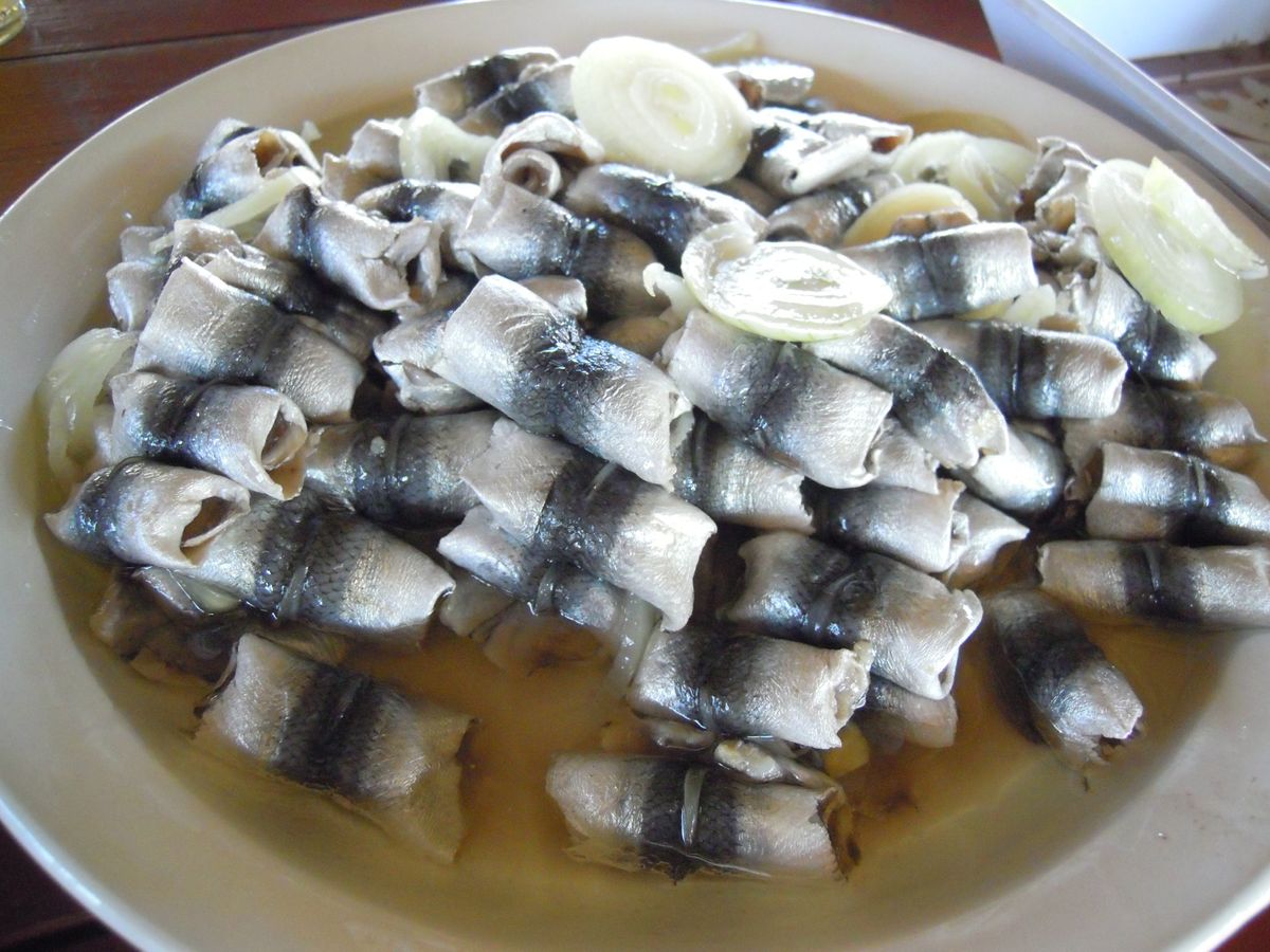 ここも観光施設なのかもしれませんが、ひっそりとしていました。でも近づくと「...