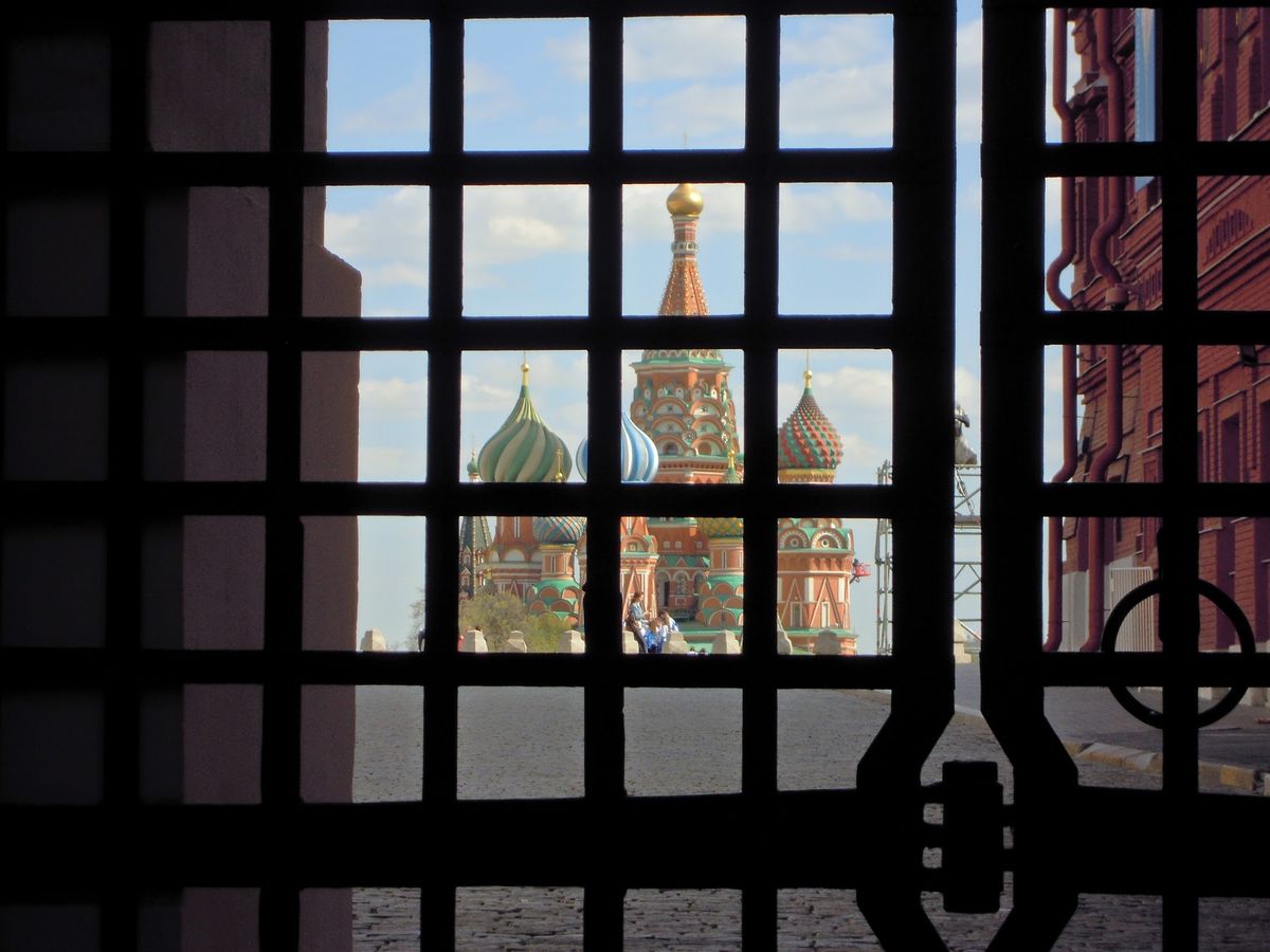 赤の広場へはなぜか入れず、遠くからワシリー宮殿を眺めただけ。