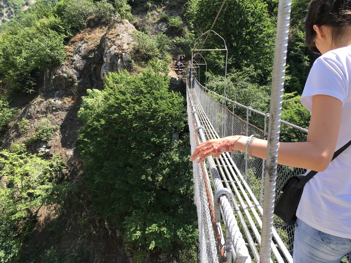 バクーからイスマユルという、アゼルバイジャンの中央部エリアへ日帰り旅行。