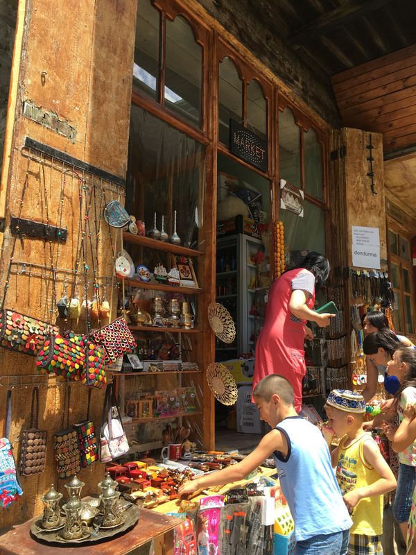 アゼルバイジャン・Bakı「2度目のアゼルバイジャン」の写真：イスマユルのお店や博物館チックなとこ