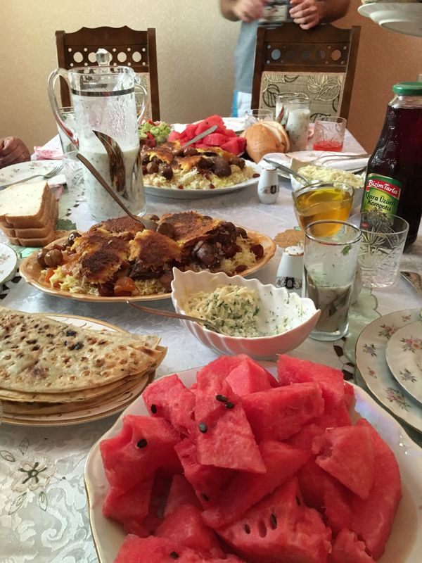 アゼルバイジャン・Bakı「2度目のアゼルバイジャン」の写真：まずは友人宅でおもてなしを受ける。