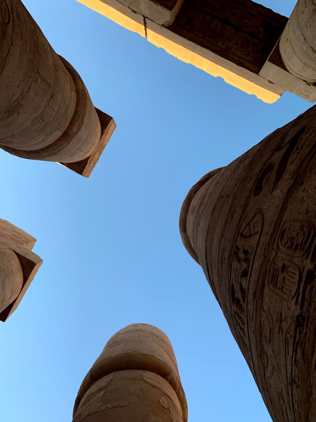 カルナック神殿の大 列 柱 室（だいれっちゅうしつ）は声に出して読むと気持...