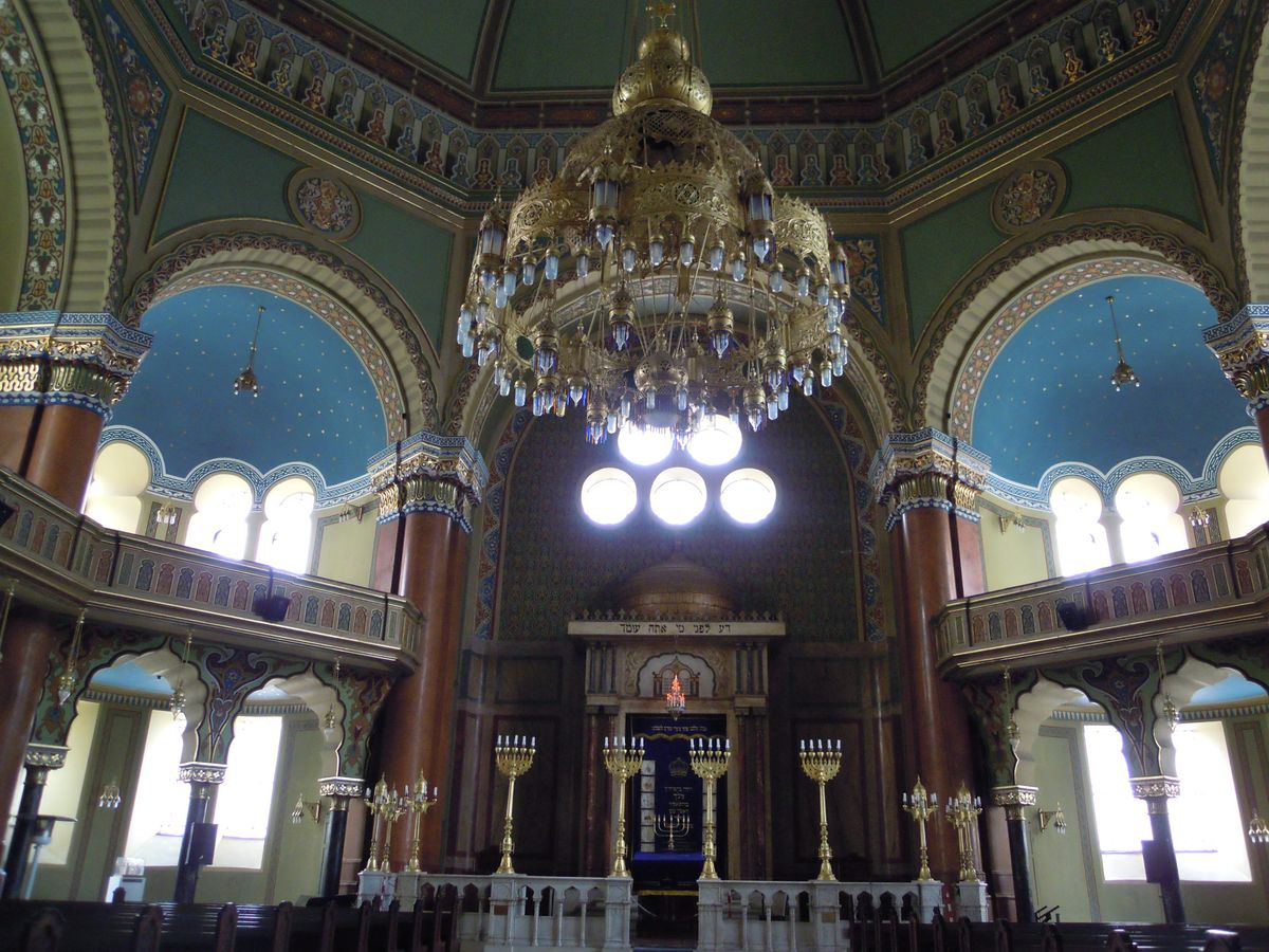東欧の中でも規模が大きく美しいシナゴーグ。