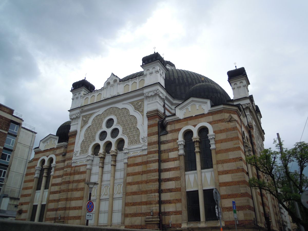 東欧の中でも規模が大きく美しいシナゴーグ。