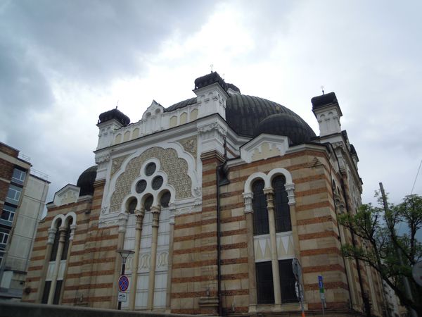 ブルガリア・Sofia「バラとヨーグルト、ブルガリア」の写真：東欧の中でも規模が大きく美しいシナゴーグ。