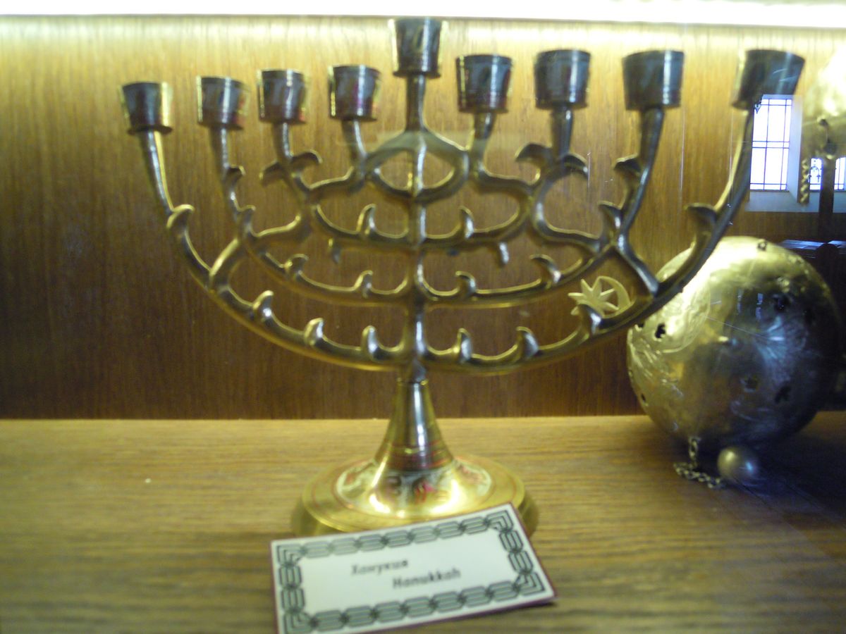 東欧の中でも規模が大きく美しいシナゴーグ。