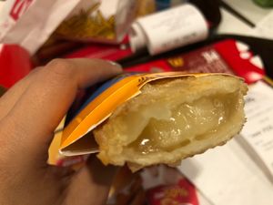 タイのマクドナルドで、パイ類が種類多くて購入。
他にもあったのですが特に気...