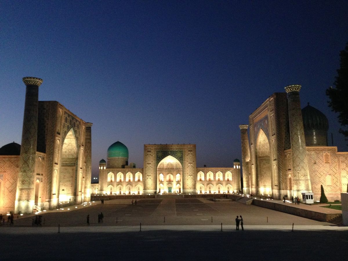 サマルカンドの夕景・夜景