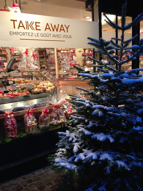 ルクセンブルク・Luxembourg「立ち寄り、ルクセンブルク」の写真：ルクセンブルクのクリスマスマーケット