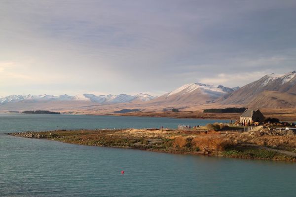 ニュージーランド・オークランド「テカポ湖で星空鑑賞🌌夫婦旅行」の写真：最終日は、晴天率の高いテカポでも
どんよ...