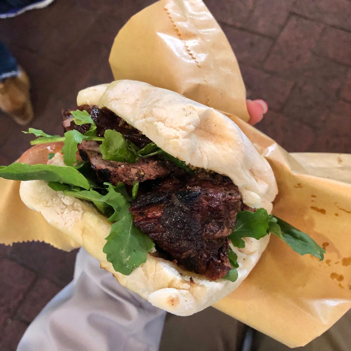 ケープタウン最後の日はオールドビスケットミルへ

ここは週末だけフードマー...