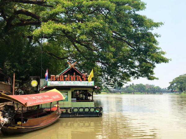 タイ・バンコク「呑んで食べてダラダラ遊ぶ旅」の写真：ท่าเรือวัดชัยมงคล Ma...
