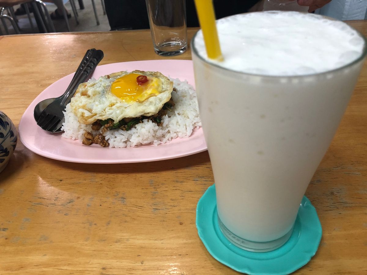 Sailomjoy

ターペー門のすぐそばにある庶民派レストラン
そこそこ...