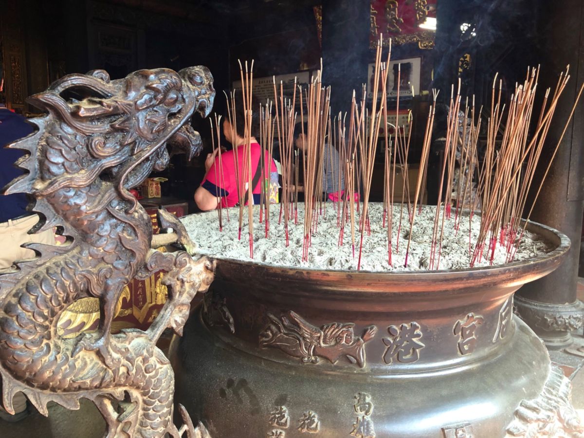 鹿港天后宮

彫刻が迫力あって見飽きない😳