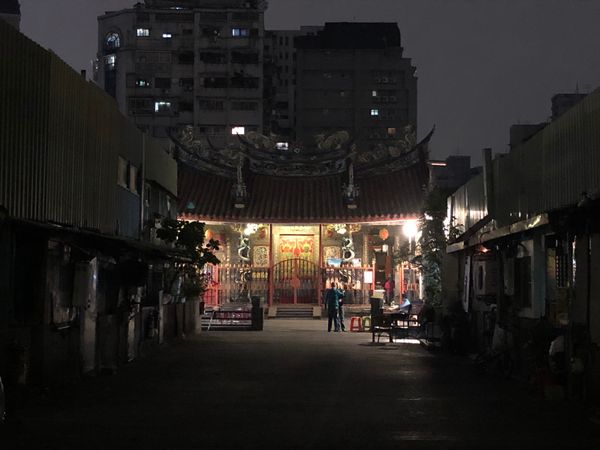 台湾・台北「美味いもの三昧！食い道楽の旅」の写真：台北の夜の街をお散歩🚶‍♀️
