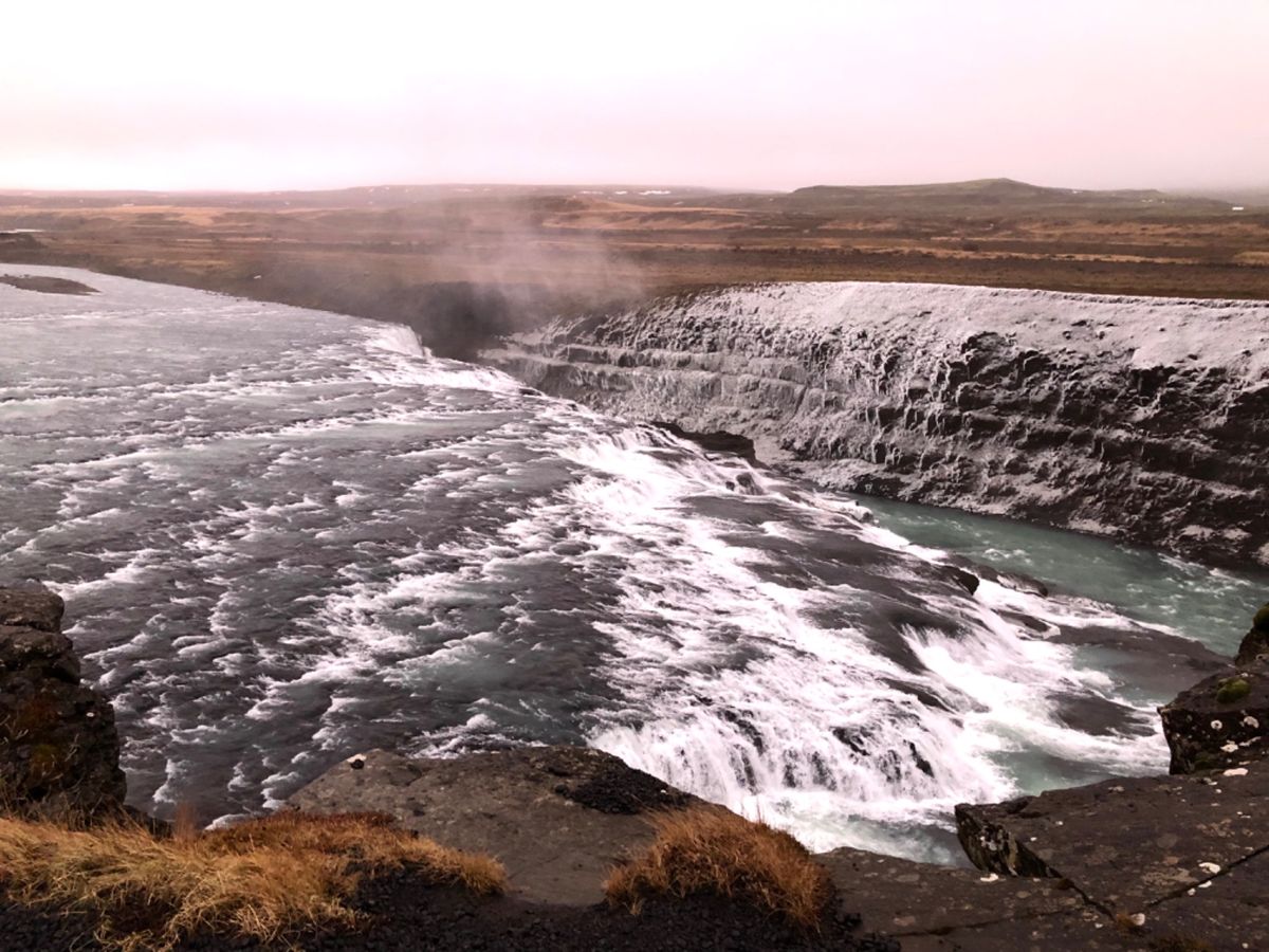 Gullfoss

お天気は良くなかったけど
それでも迫力があって行ってよ...