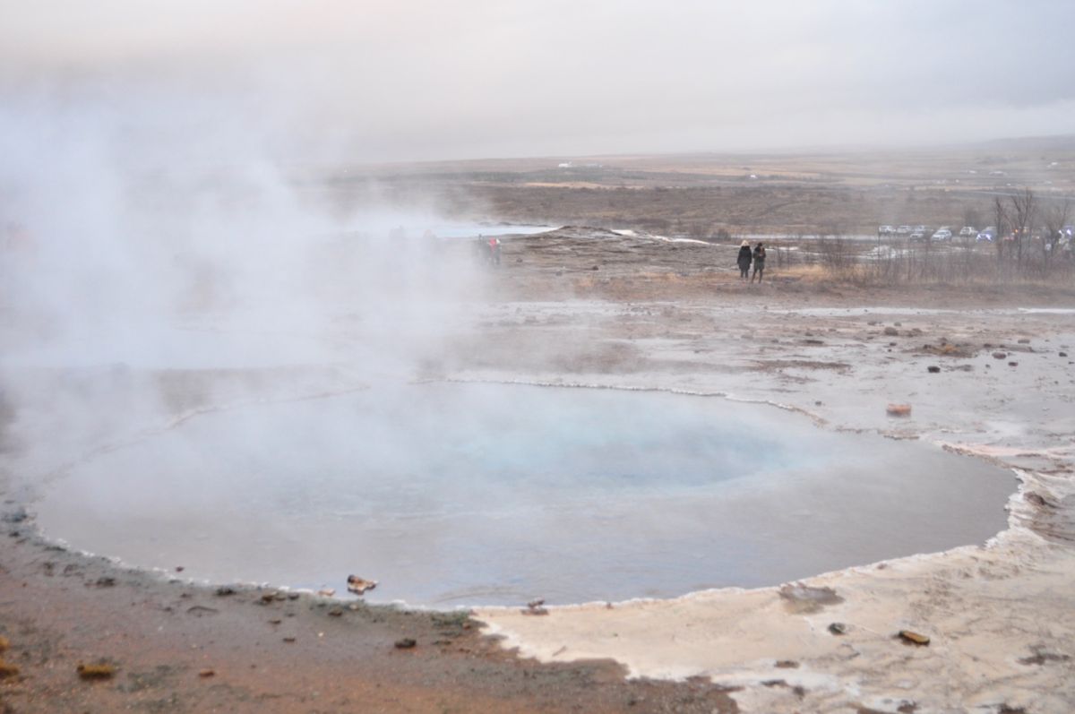 ゲイシル Geysir

間欠泉が吹き上がる度に歓声上げてしまう