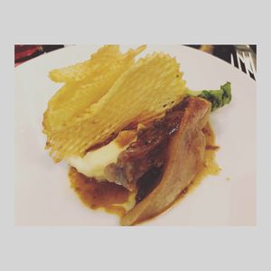 カフェ　コンスタン

知り合いに教えてもらったレストランカフェ
こじんまり...