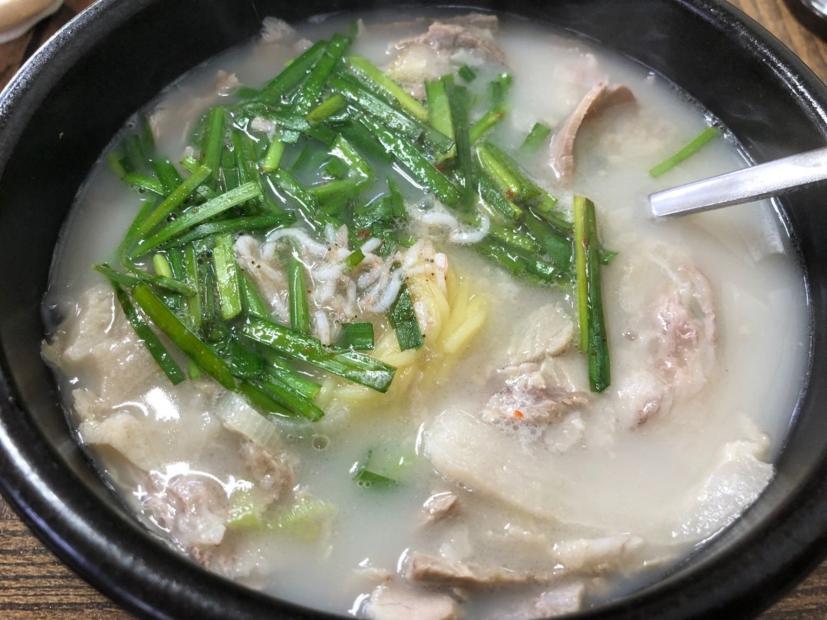 看板的に豚かなぁ…？？？
ってことかその前に食べた記憶にないスープはフグか...