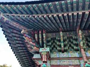海東龍宮寺

本堂？はとてもカラフル
細かい装飾が綺麗