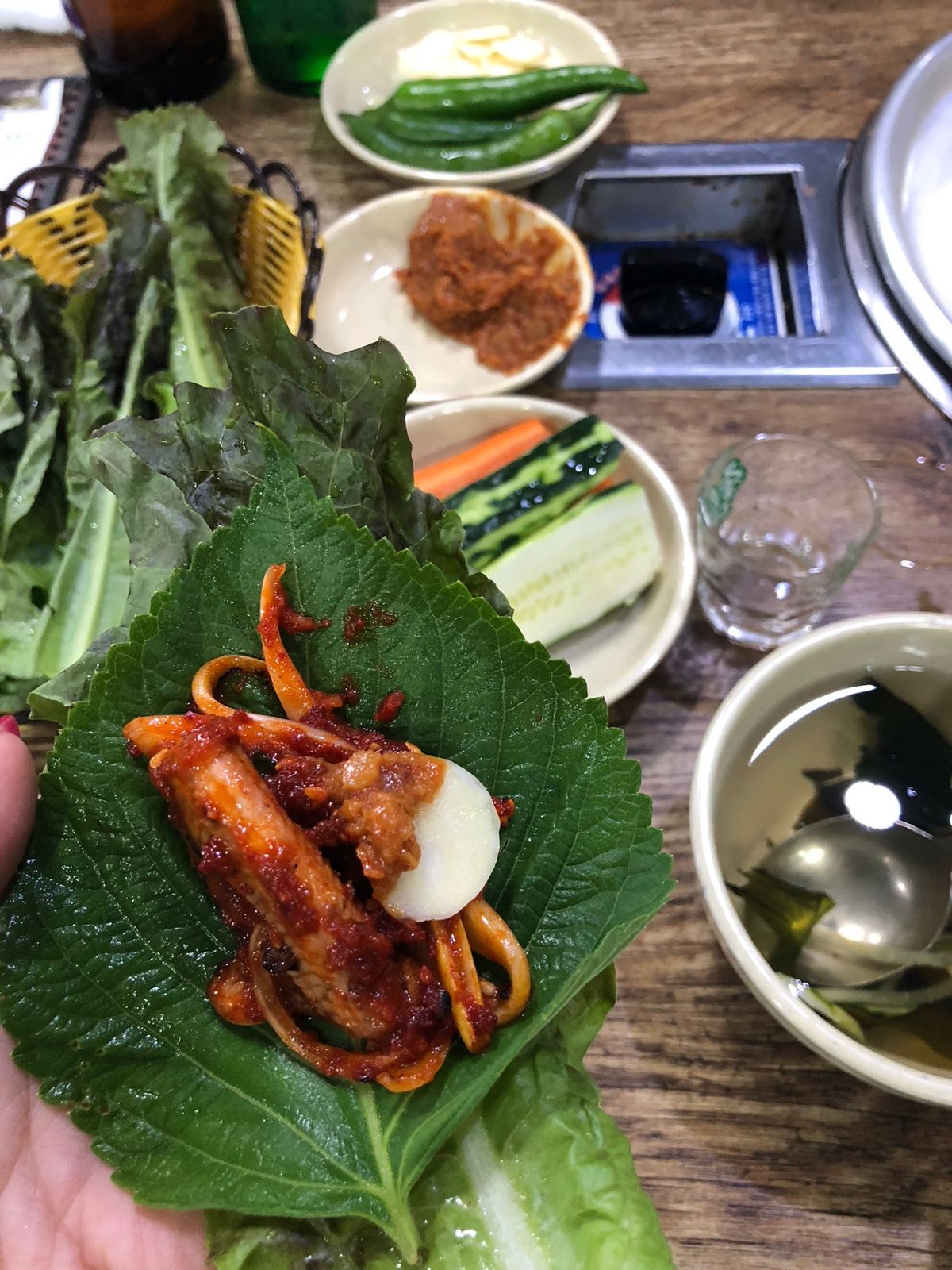 ウナギも葉っぱに巻き巻きして食べる
ウナギ、そんなに得意ではないんだけど
...