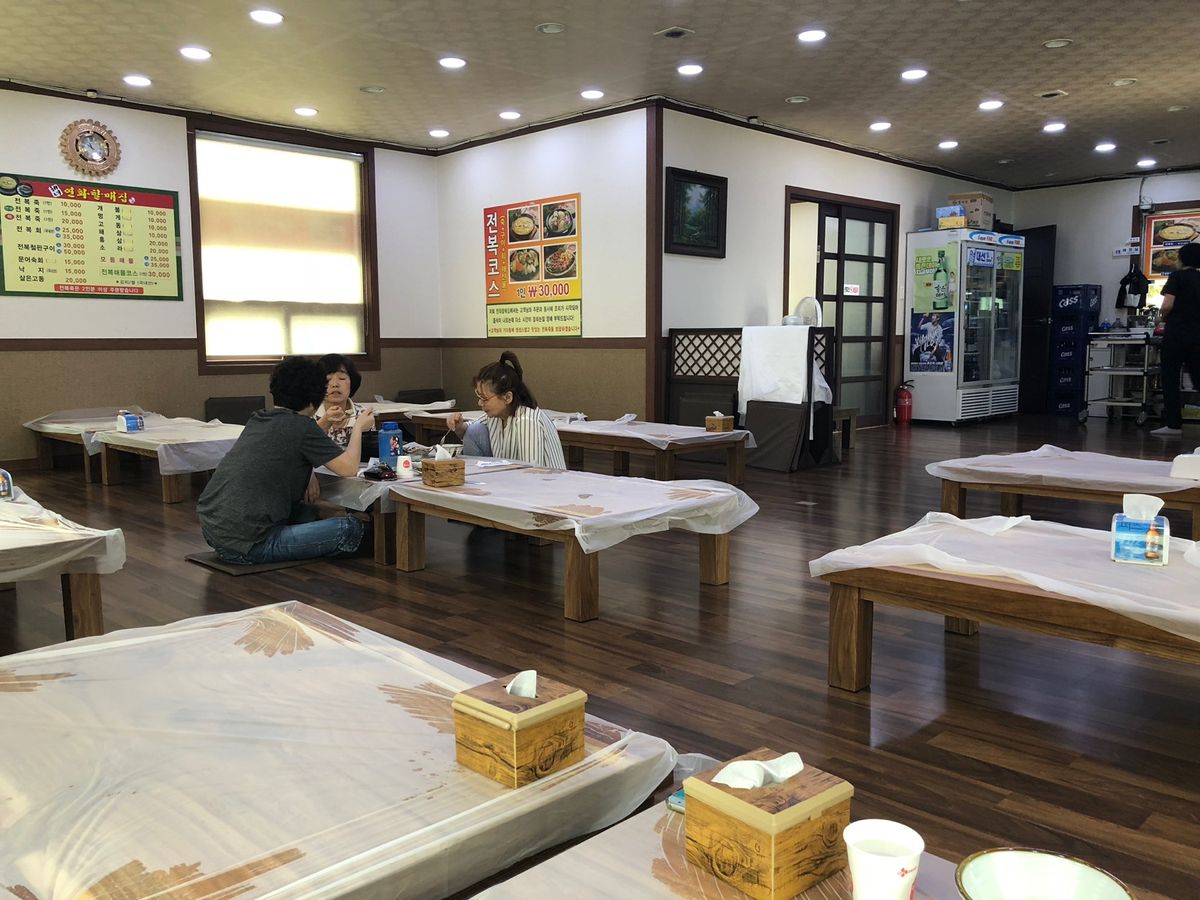 飲み会の翌日は
「先生（歯科医）」というニックネームのヨンさんのお友達が
...