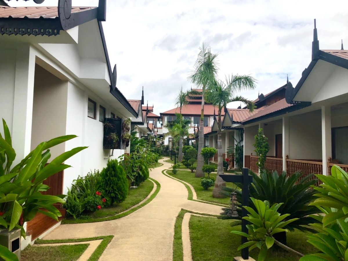 スプリング ロッジ インレー Spring Lodge Inle

コテー...