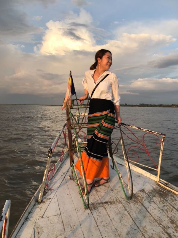 ミャンマー・ヤンゴン「ミャンマーの民族衣装ロンジーを楽しんだ旅」の写真：なんかミャンマー旅の写真見返すと
毎日顔...