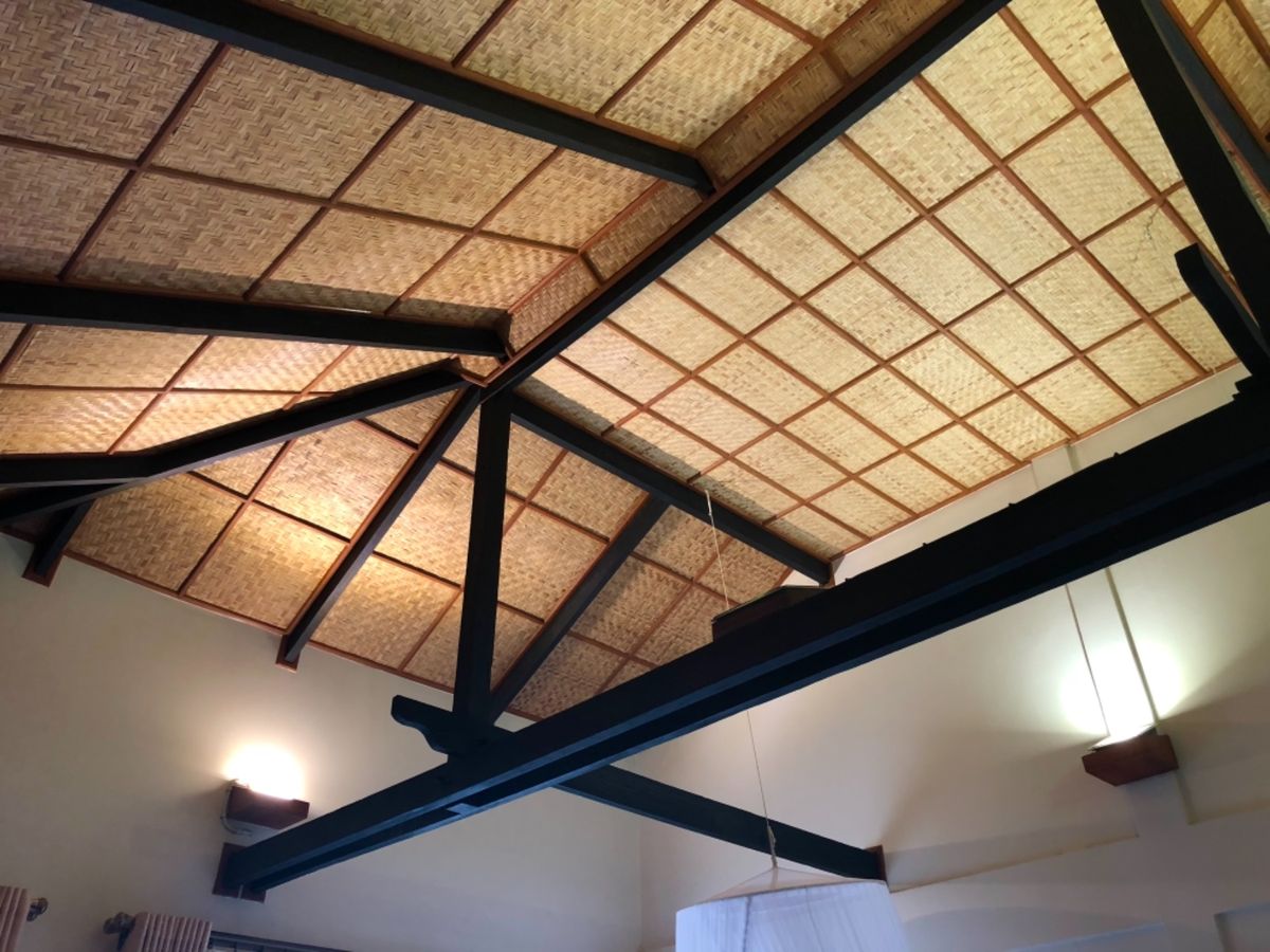 スプリング ロッジ インレー Spring Lodge Inle

天井が...