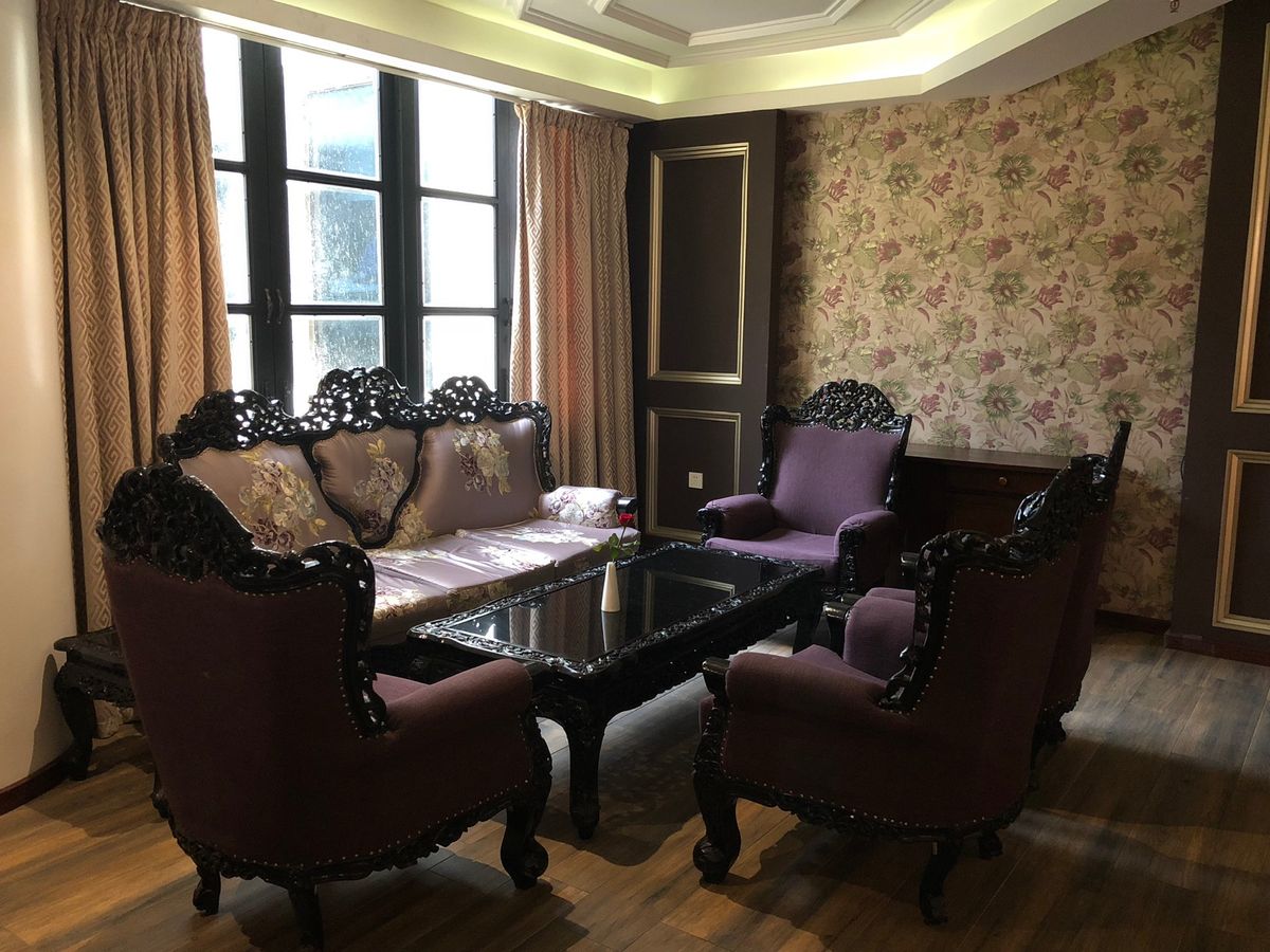 宿泊したローズガーデンホテル

クラシカルな内装が素敵だった！
時間が無か...