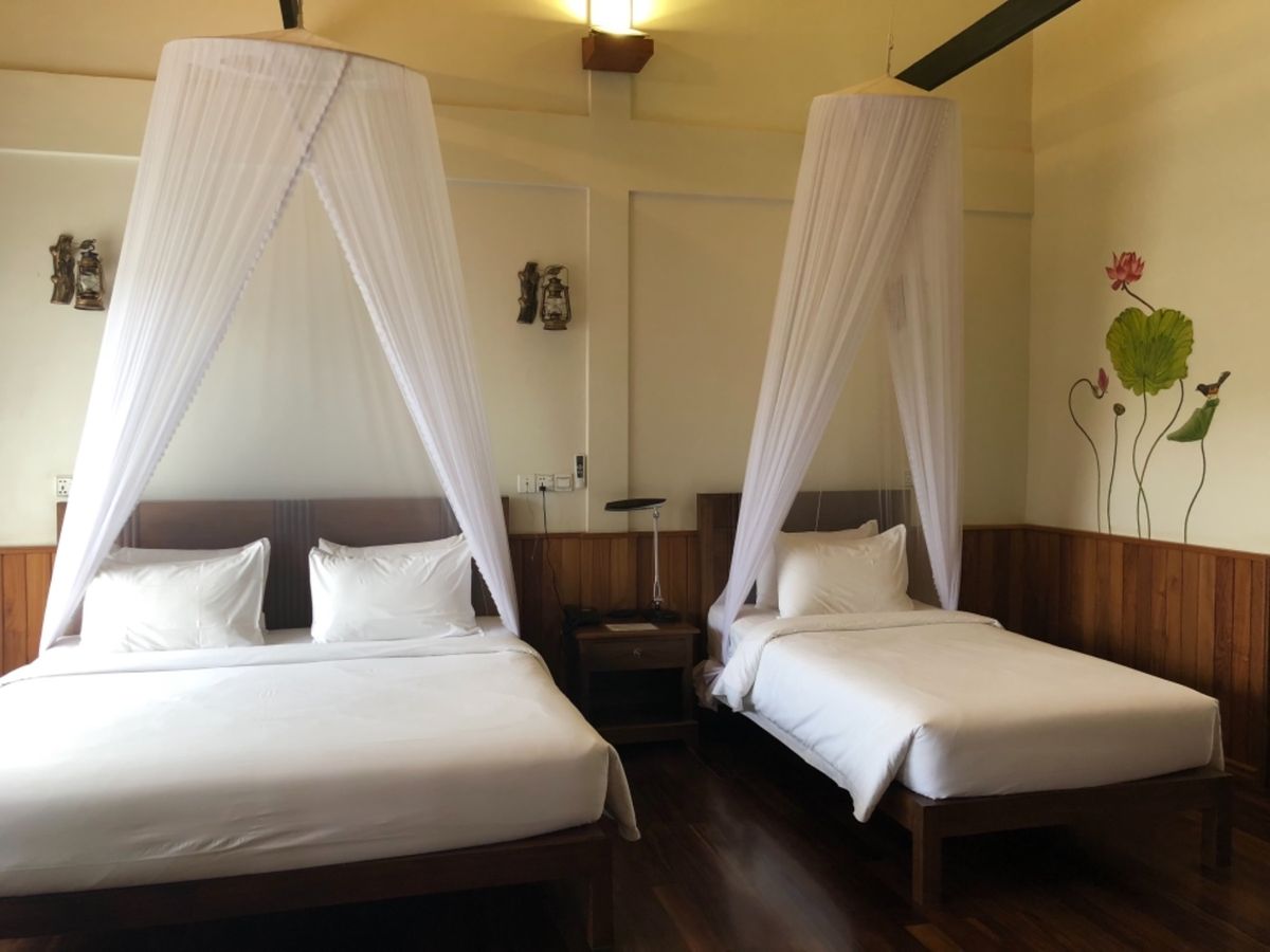 スプリング ロッジ インレー Spring Lodge Inle

天井が...