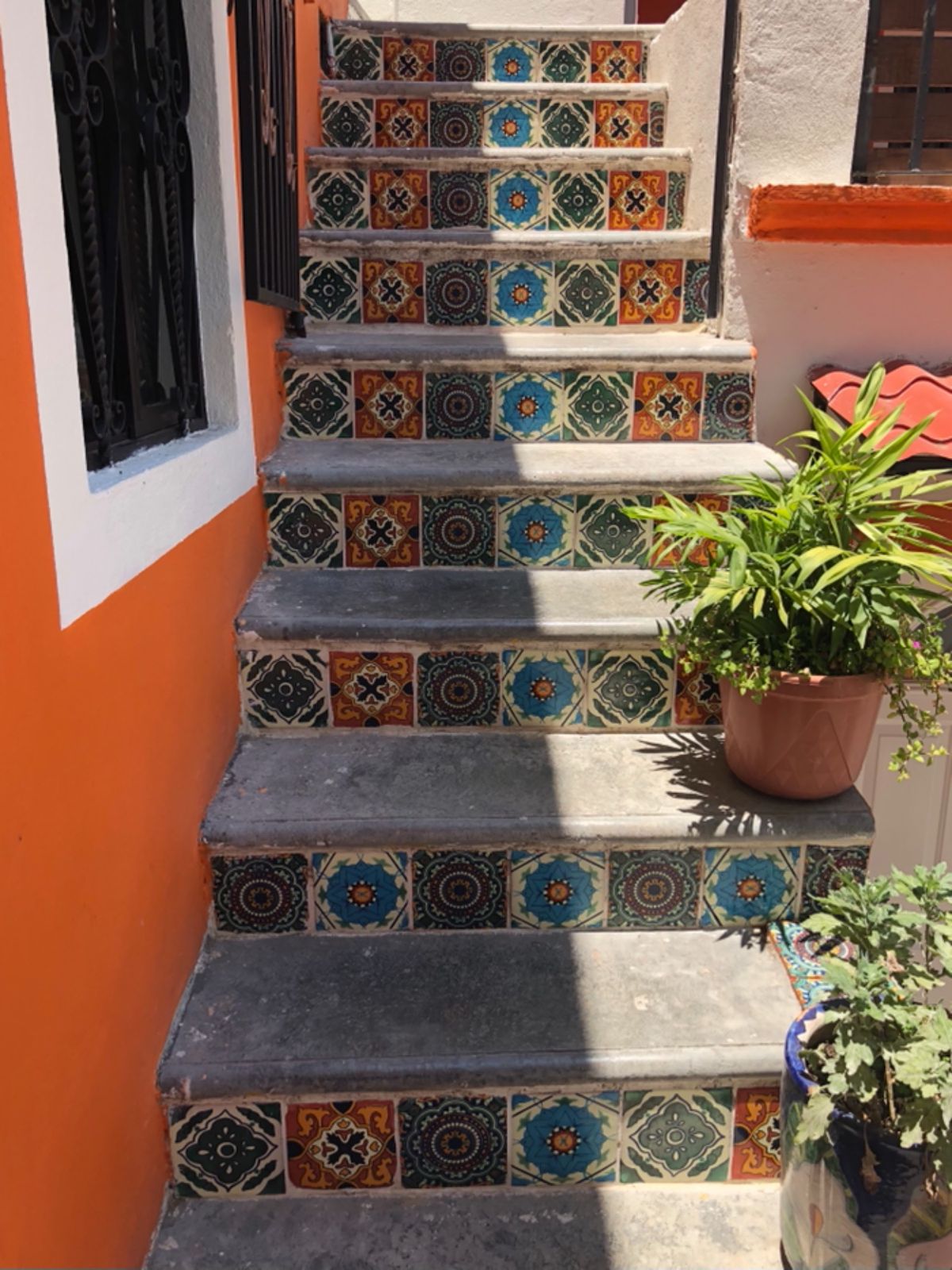 グアナファトで泊まった宿は広くて可愛らしくて
景色もめっちゃいいし
宿のオ...