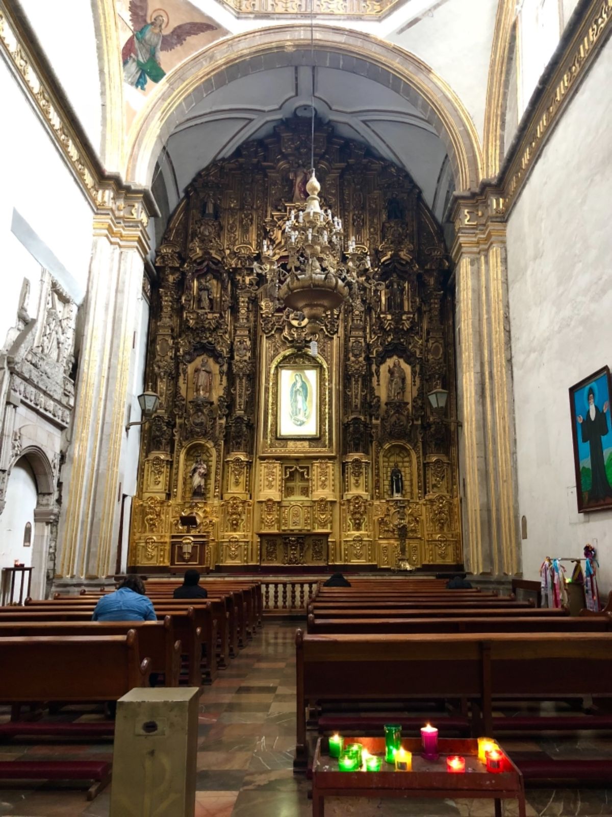メキシコシティの街並みあれこれ

メキシコシティはかなり大きいので
街歩き...