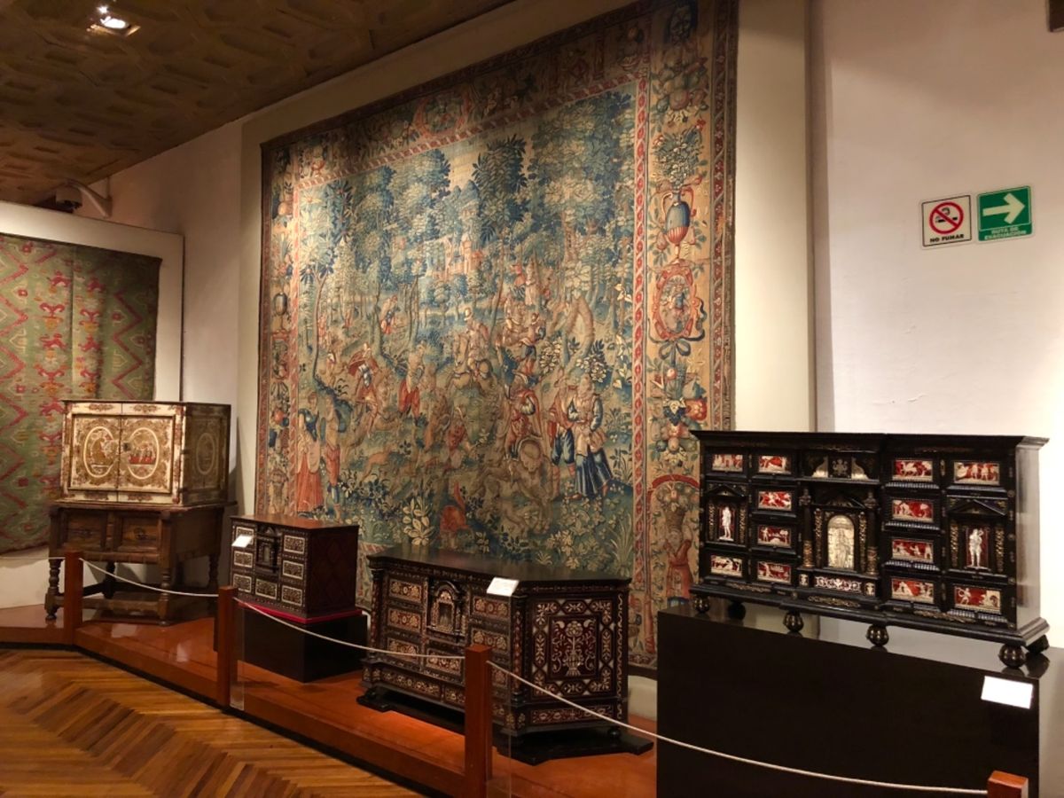 フランツ・マイヤー博物館

細かい装飾が美しくてずっと見てられる！