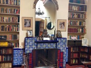 Museo Casa Figueroa

入ってすぐテラスがあるけど
そこ...