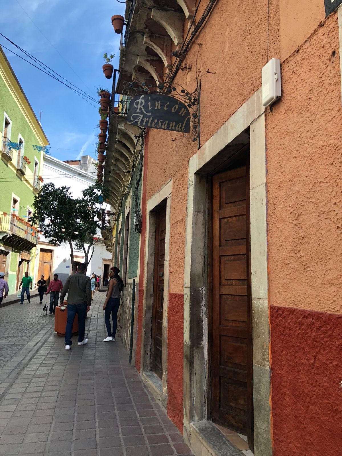 Rincón Artesanal Ceramica

このインテリア雑貨屋...