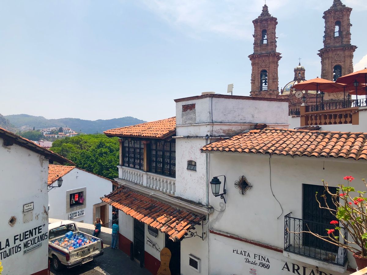 Museo Casa Figueroa

入ってすぐテラスがあるけど
そこ...