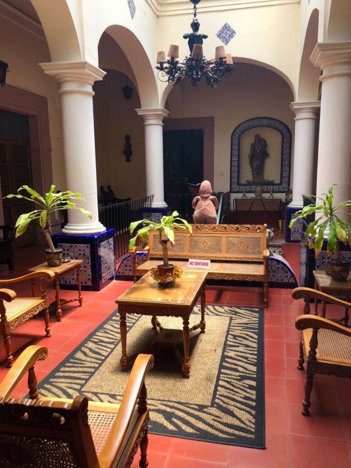 Museo Casa Figueroa

青ベースのバスルームや寝室可愛い...