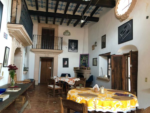 メキシコ・グアナファト「メキシコシティの周辺都市へ！！」の写真：S caffecito

タスコの坂道に...