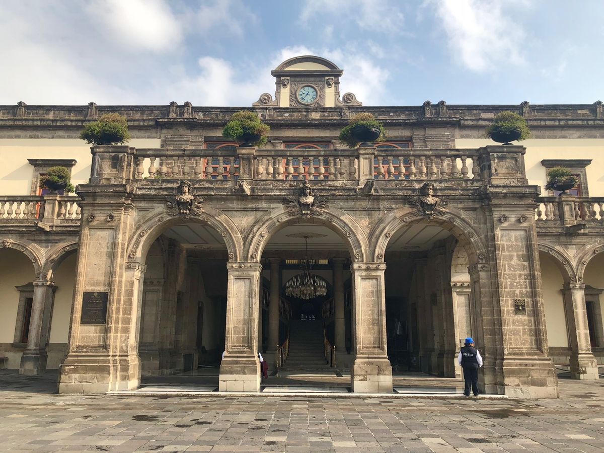 Chapultepec Castle

メキシコシティに戻り
この日はチャ...