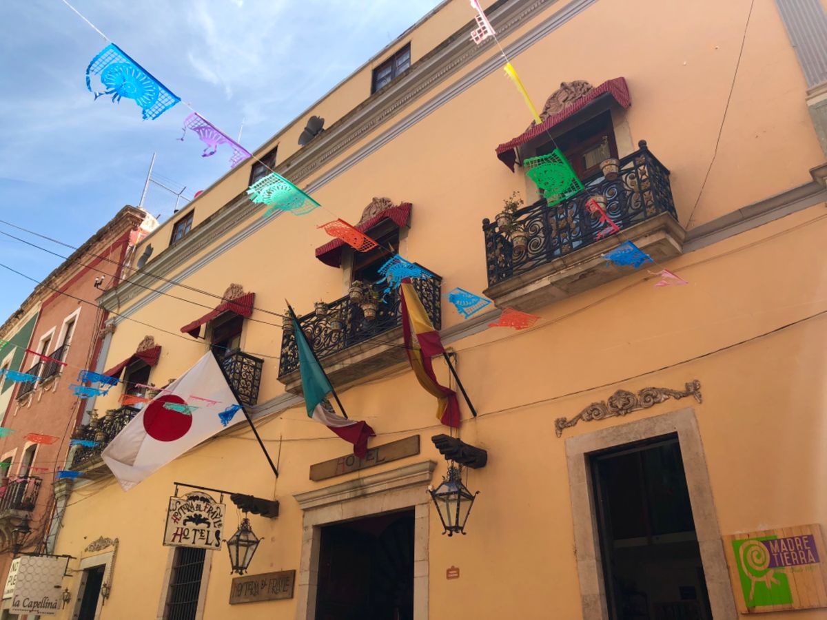 グアナファト大学は建物がカッコよかった！
中も見学できたら良かったんだけど...