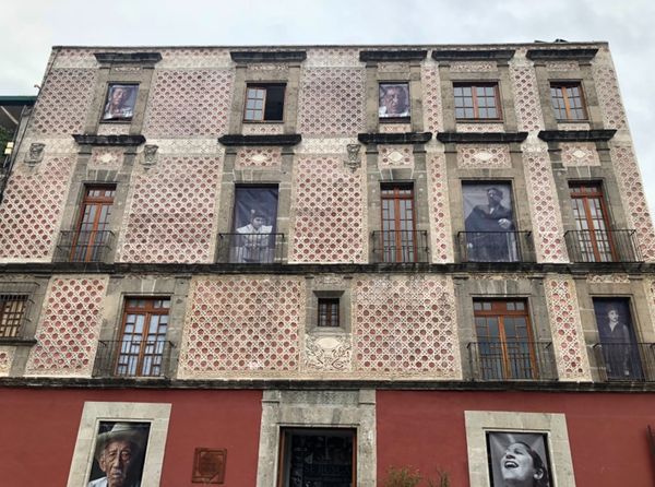 メキシコ・グアナファト「メキシコシティの周辺都市へ！！」の写真：メキシコシティのソカロ周辺あれこれ

M...