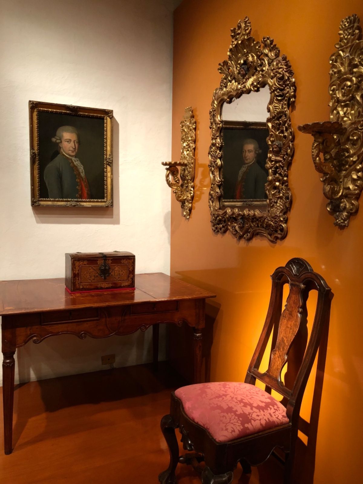 フランツ・マイヤー博物館
陶器の数が圧巻！