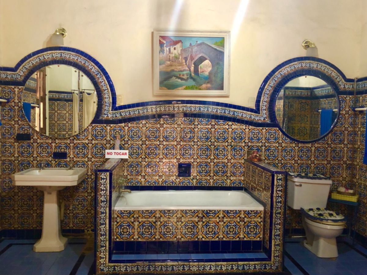 Museo Casa Figueroa

青ベースのバスルームや寝室可愛い...