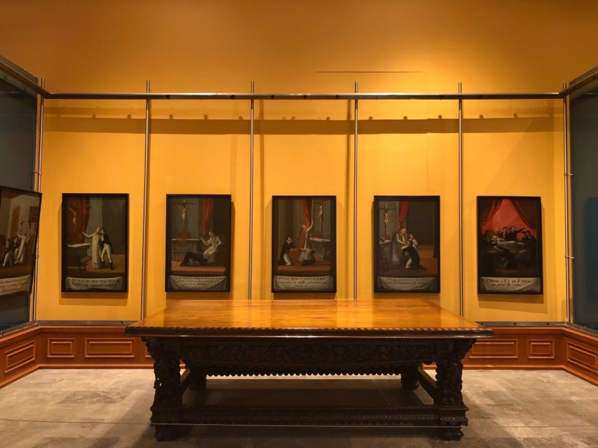 Chapultepec Castle

黄色の壁の展示室って珍しい！
けど...